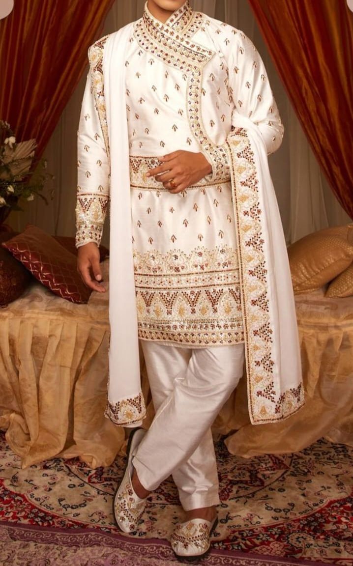 Men's Daura Suruwal Set